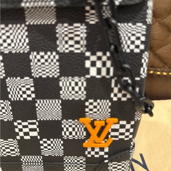 LOUIS VUITTON Damier Distorted Steamer XS Unisex - Picture 8 of 9